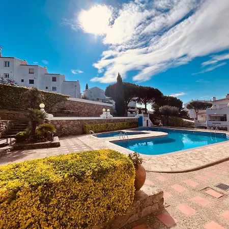 Appartamento Roses, Family Vacation, Swimming Pool & Barbecue *